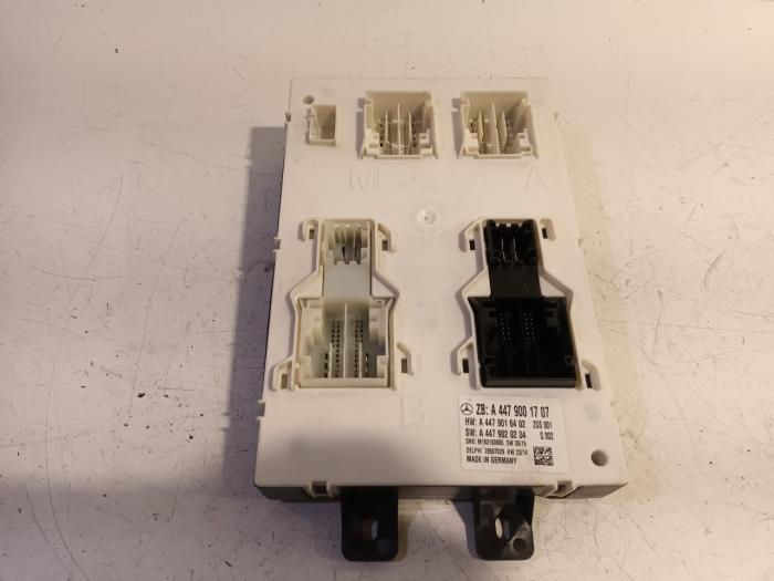 Gebruikte Bodycontrol Module Mercedes Vito Prijs € 145,00 Margeregeling aangeboden door Van der Ven Autorecycling B.V.