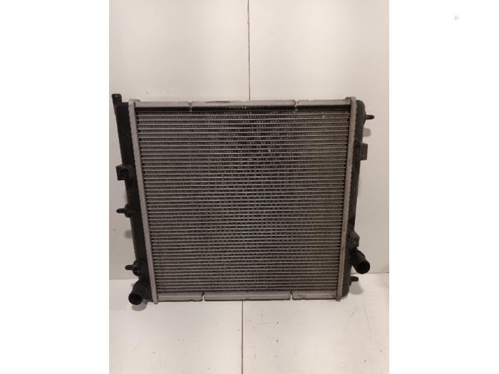 Gebruikte Radiateur Peugeot 208 Prijs € 19,00 Margeregeling aangeboden door Van der Ven Autorecycling B.V.