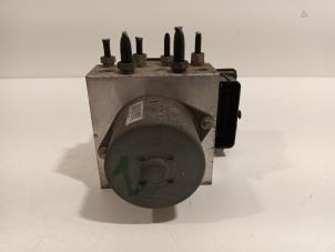 Gebruikte ABS Pomp Ford Mondeo Prijs € 120,00 Margeregeling aangeboden door Van der Ven Autorecycling B.V.