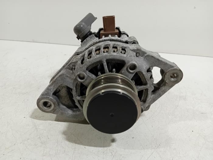 Gebruikte Dynamo Peugeot 108 Prijs € 29,95 Margeregeling aangeboden door Van der Ven Autorecycling B.V.