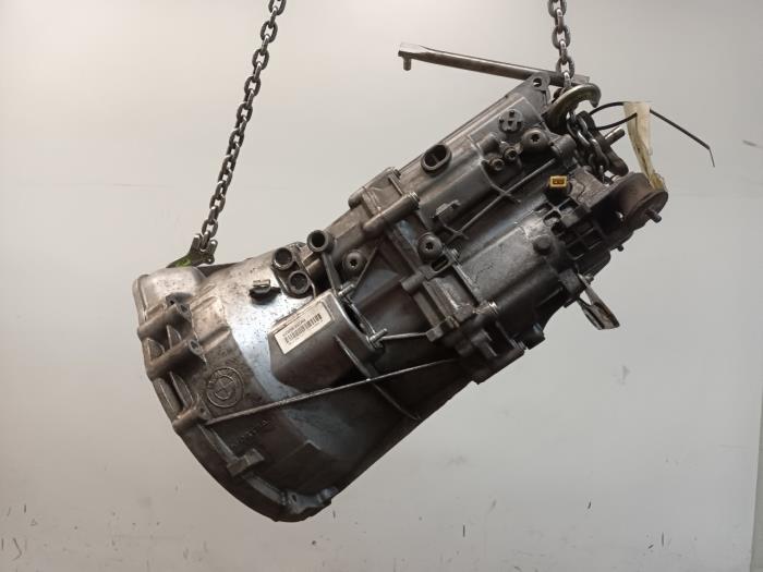 Gebruikte Versnellingsbak schakelrubber BMW 3-Serie Prijs € 149,99 Margeregeling aangeboden door Van der Ven Autorecycling B.V.