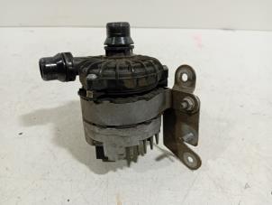 Gebruikte Waterpomp Mercedes GLE Prijs € 145,00 Margeregeling aangeboden door Van der Ven Autorecycling B.V.