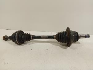 Gebruikte Aandrijfas links-voor Mercedes GLE Prijs € 340,00 Margeregeling aangeboden door Van der Ven Autorecycling B.V.