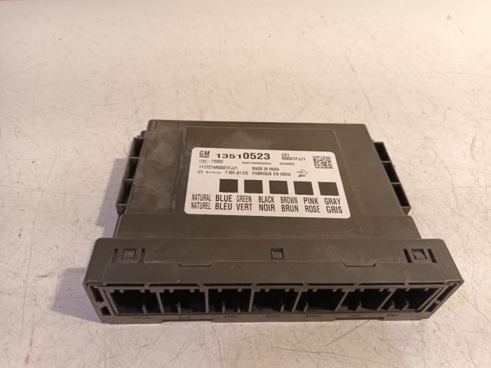 Gebruikte Bodycontrol Module Opel Karl Prijs € 45,00 Margeregeling aangeboden door Van der Ven Autorecycling B.V.