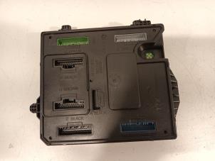 Gebruikte Module Bodycontrol Renault Zoe Prijs € 30,00 Margeregeling aangeboden door Van der Ven Autorecycling B.V.