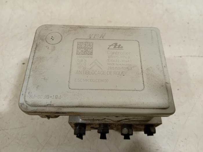 Gebruikte ABS Pomp Peugeot 208 Prijs € 29,95 Margeregeling aangeboden door Van der Ven Autorecycling B.V.
