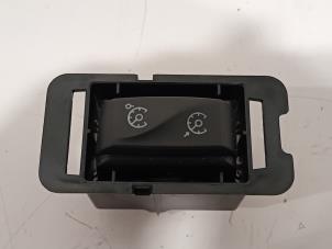 Gebruikte Cruise Control Bediening Renault Zoe Prijs € 10,00 Margeregeling aangeboden door Van der Ven Autorecycling B.V.