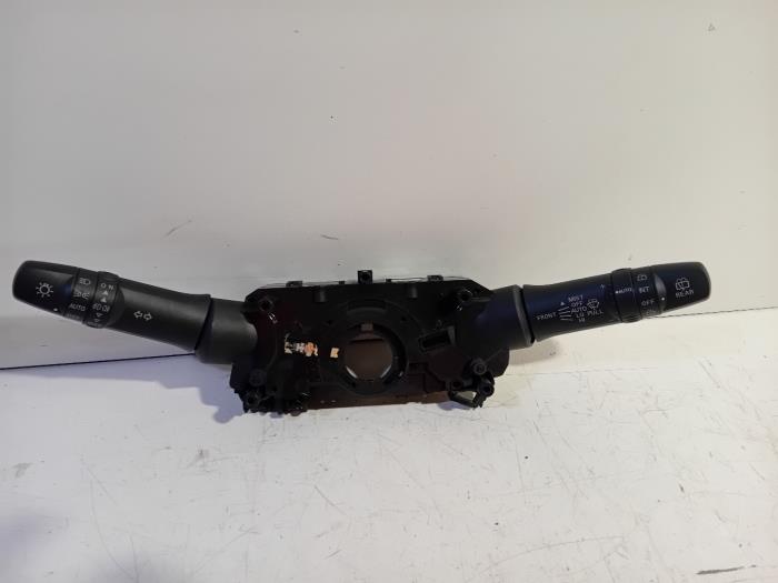 Combischakelaar Stuurkolom van een Mitsubishi Space Star 2015