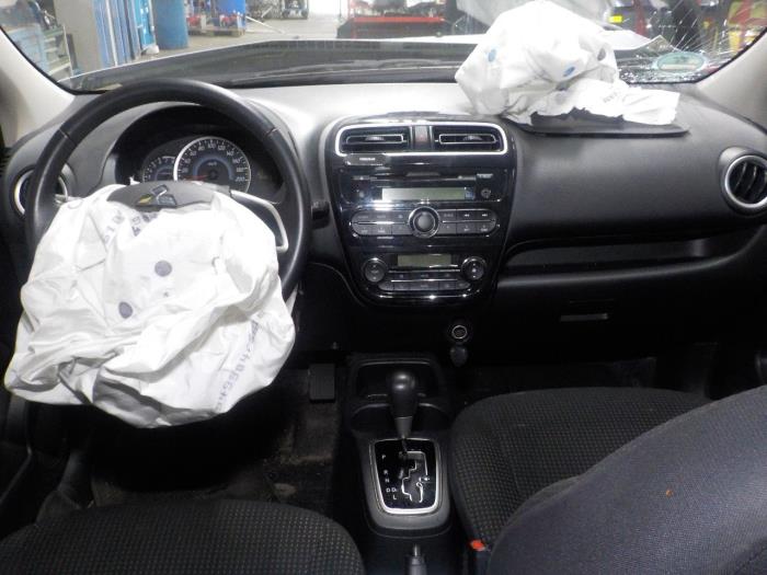 Combischakelaar Stuurkolom van een Mitsubishi Space Star 2015