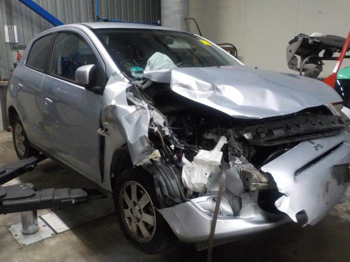 Combischakelaar Stuurkolom van een Mitsubishi Space Star 2015