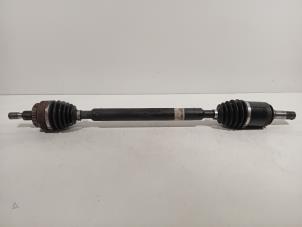 Gebruikte Aandrijfas rechts-voor Mercedes ML-Klasse Prijs € 85,00 Margeregeling aangeboden door Van der Ven Autorecycling B.V.