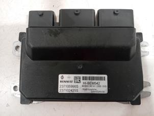 Gebruikte Computer Motormanagement Renault Arkana Prijs € 80,00 Margeregeling aangeboden door Van der Ven Autorecycling B.V.