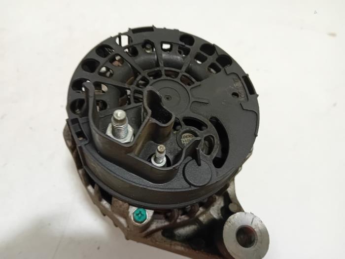 Dynamo van een Alfa Romeo Giulietta 2012