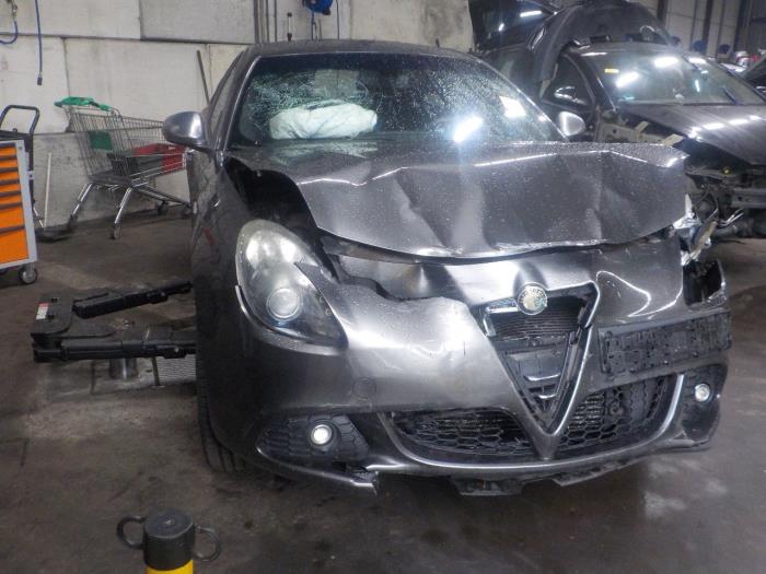 Dynamo van een Alfa Romeo Giulietta 2012