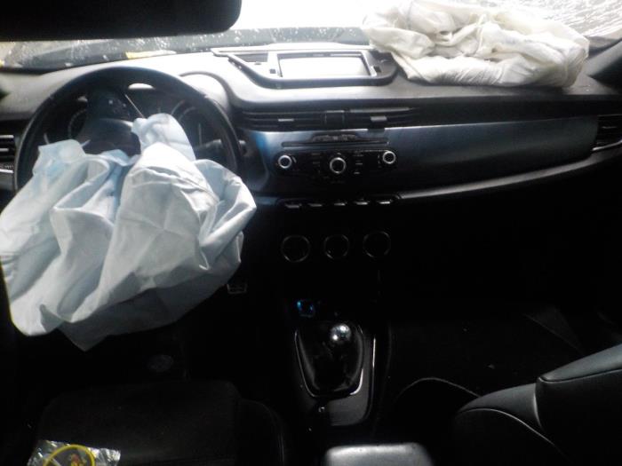 Dynamo van een Alfa Romeo Giulietta 2012