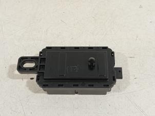 Gebruikte Cruise control sensor BMW 4-Serie Prijs € 25,00 Margeregeling aangeboden door Van der Ven Autorecycling B.V.