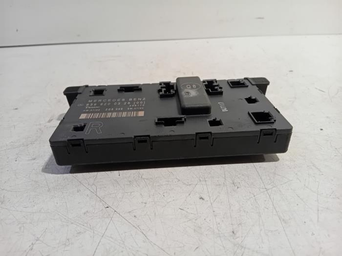 Gebruikte Module Bodycontrol Mercedes Viano Prijs € 60,00 Margeregeling aangeboden door Van der Ven Autorecycling B.V.