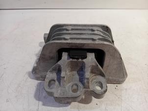 Gebruikte Motorrubber Volkswagen Crafter Prijs € 30,00 Margeregeling aangeboden door Van der Ven Autorecycling B.V.