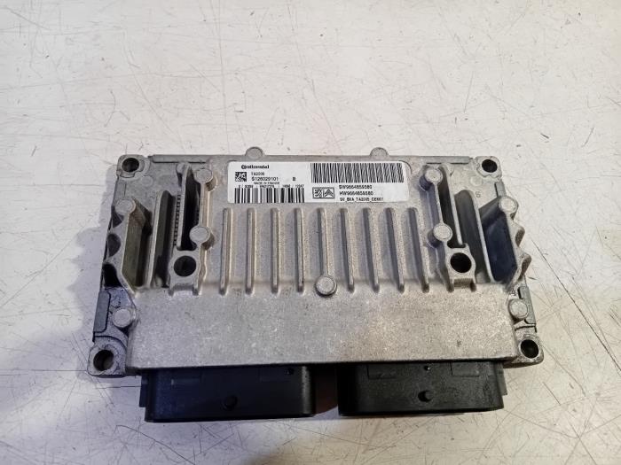 Gebruikte Computer Motormanagement Peugeot 2008 Prijs € 145,00 Margeregeling aangeboden door Van der Ven Autorecycling B.V.