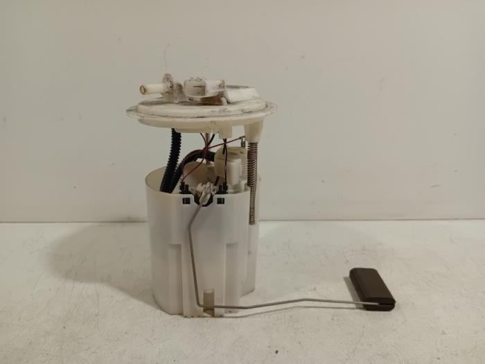 Gebruikte Tank element Pomp Renault Megane Prijs € 45,00 Margeregeling aangeboden door Van der Ven Autorecycling B.V.