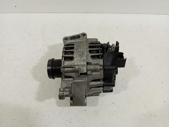 Gebruikte Dynamo Ford C-Max Prijs € 30,00 Margeregeling aangeboden door Van der Ven Autorecycling B.V.