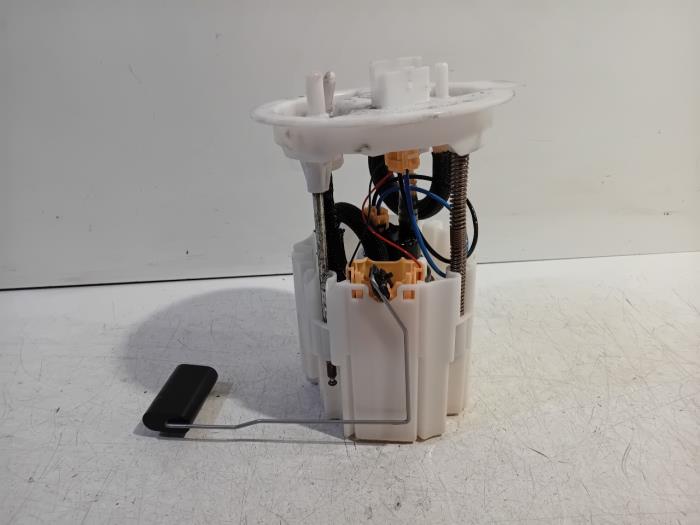 Brandstofpomp Elektrisch van een Volvo V40 2015