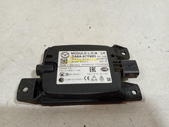 Gebruikte Cruise control sensor Mazda 2 Prijs € 65,00 Margeregeling aangeboden door Van der Ven Autorecycling B.V.