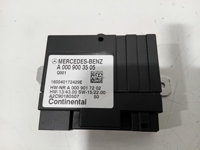Gebruikte Computer Diversen Mercedes C-Klasse Prijs € 45,00 Margeregeling aangeboden door Van der Ven Autorecycling B.V.