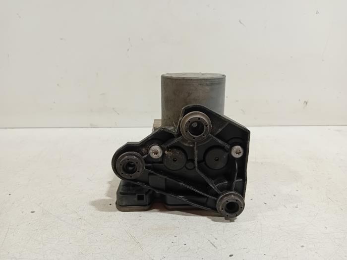 ABS Pomp van een Volkswagen Polo 2018