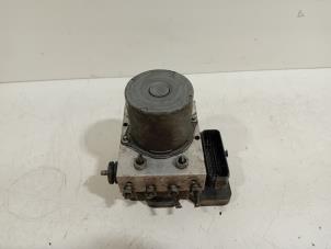 Gebruikte ABS Pomp Mercedes Sprinter Prijs € 220,00 Margeregeling aangeboden door Van der Ven Autorecycling B.V.