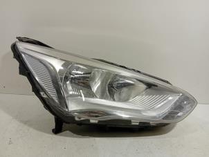 Gebruikte Koplamp rechts Ford Grand C-Max Prijs € 140,00 Margeregeling aangeboden door Van der Ven Autorecycling B.V.