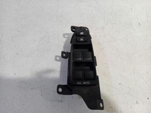 Gebruikte Schakelaar Elektrisch Raam Lexus GS 400 Prijs € 85,00 Margeregeling aangeboden door Van der Ven Autorecycling B.V.