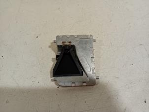 Gebruikte Camera voorzijde Mercedes C-Klasse Prijs € 245,00 Margeregeling aangeboden door Van der Ven Autorecycling B.V.