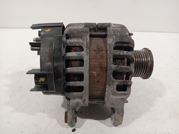 Dynamo van een Renault Clio 2019