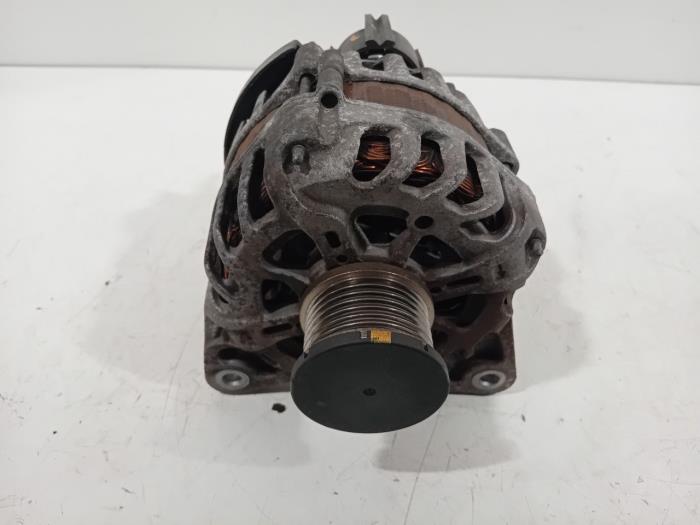 Dynamo van een Renault Clio 2019