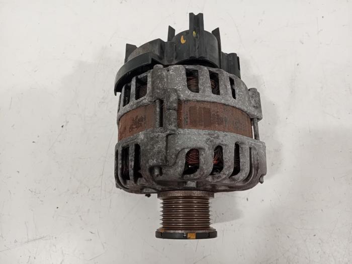 Dynamo van een Renault Clio 2019