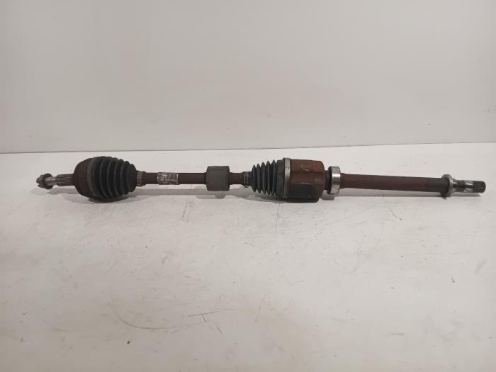 Aandrijfas rechts-voor van een Dacia Duster 2012