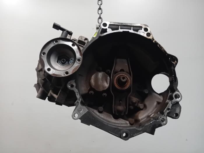 Gebruikte Versnellingsbak schakelrubber Skoda Fabia Prijs € 149,99 Margeregeling aangeboden door Van der Ven Autorecycling B.V.