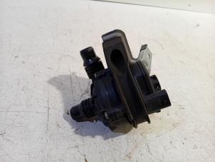 Gebruikte Waterpomp Mini ONE Prijs € 30,00 Margeregeling aangeboden door Van der Ven Autorecycling B.V.