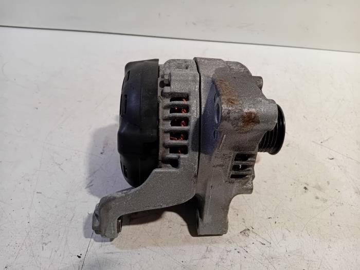 Gebruikte Dynamo BMW X1 Prijs € 30,00 Margeregeling aangeboden door Van der Ven Autorecycling B.V.