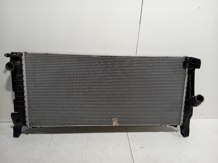 Gebruikte Radiateur BMW X1 Prijs € 170,00 Margeregeling aangeboden door Van der Ven Autorecycling B.V.
