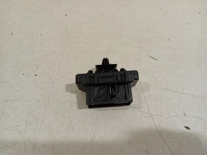 Gebruikte Computer Diversen Mini ONE Prijs € 15,00 Margeregeling aangeboden door Van der Ven Autorecycling B.V.