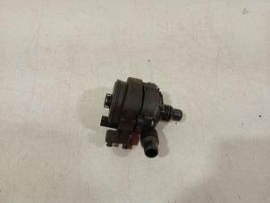 Gebruikte Waterpomp BMW IX Prijs € 45,00 Margeregeling aangeboden door Van der Ven Autorecycling B.V.