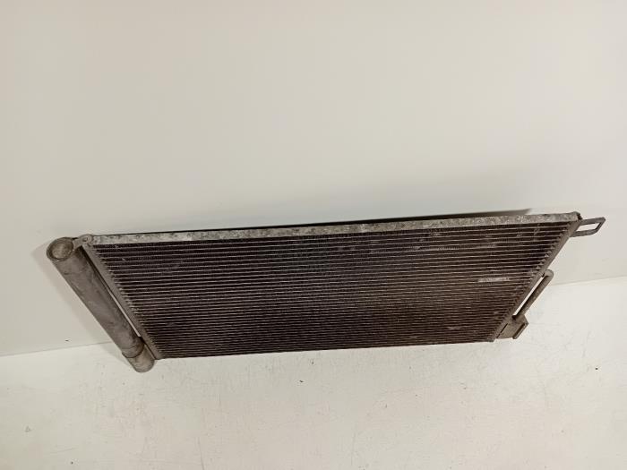 Gebruikte Radiateur Airco Opel Corsa Prijs € 30,00 Margeregeling aangeboden door Van der Ven Autorecycling B.V.