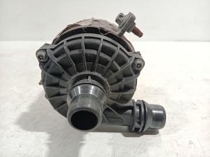 Gebruikte Waterpomp Mercedes C-Klasse Prijs € 109,00 Margeregeling aangeboden door Van der Ven Autorecycling B.V.