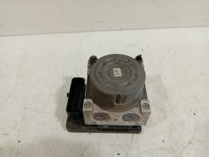 Gebruikte ABS Pomp Skoda Octavia Prijs € 105,00 Margeregeling aangeboden door Van der Ven Autorecycling B.V.