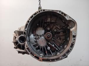 Gebruikte Versnellingsbak Nissan Primastar Prijs € 590,00 Margeregeling aangeboden door Van der Ven Autorecycling B.V.