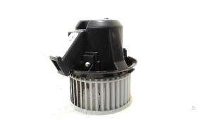 Gebruikte Kachel Ventilatiemotor Renault Twingo Prijs € 13,00 Margeregeling aangeboden door Van der Ven Autorecycling B.V.