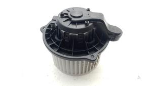 Gebruikte Chaufage Ventilatiemotor Hyundai I20 Prijs € 75,00 Margeregeling aangeboden door Van der Ven Autorecycling B.V.