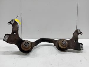 Gebruikte Motorsteun Porsche Cayenne Prijs € 60,00 Margeregeling aangeboden door Van der Ven Autorecycling B.V.